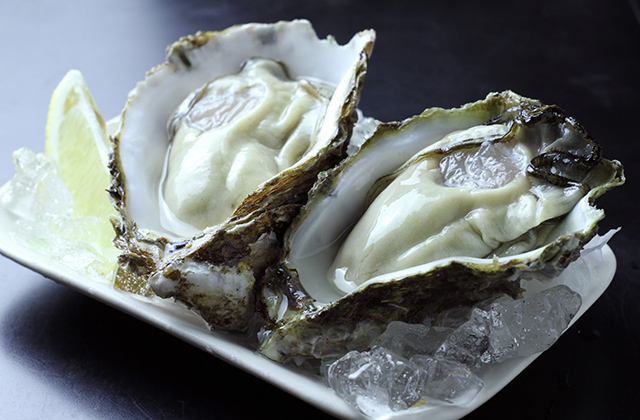 大粒で食べごたえのある牡蠣